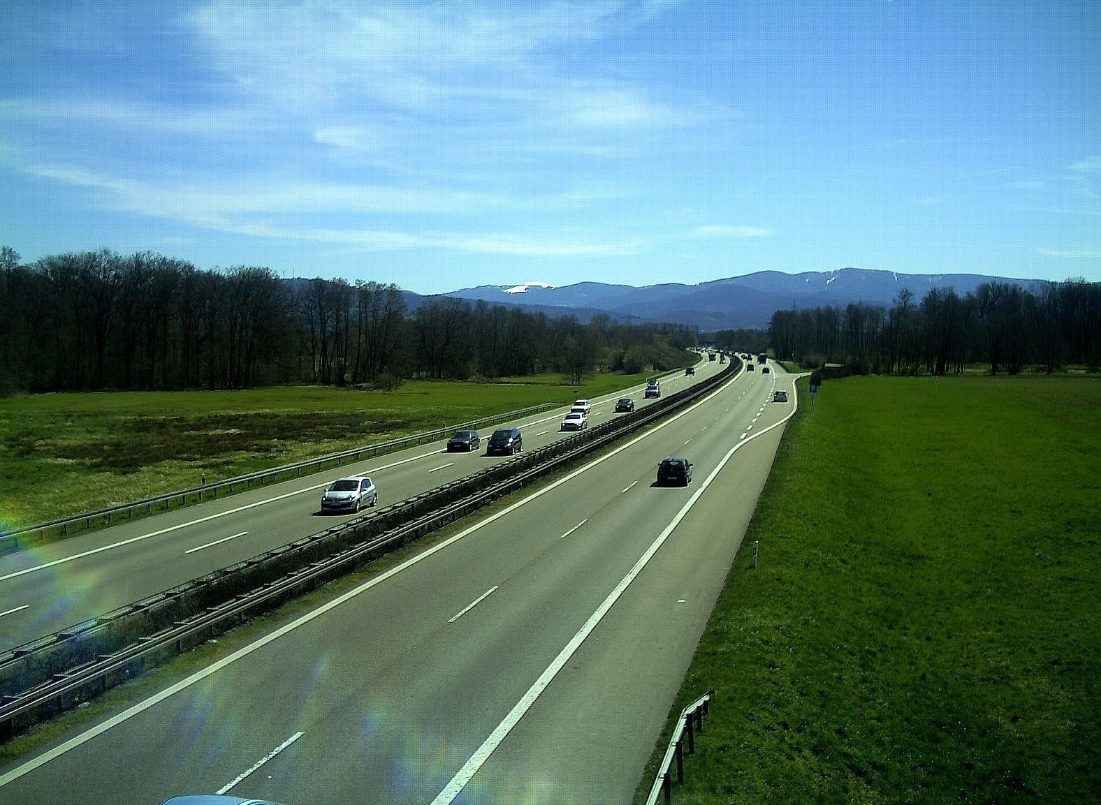 Bottingen - Blick zum Feldberg 1500 mtr
