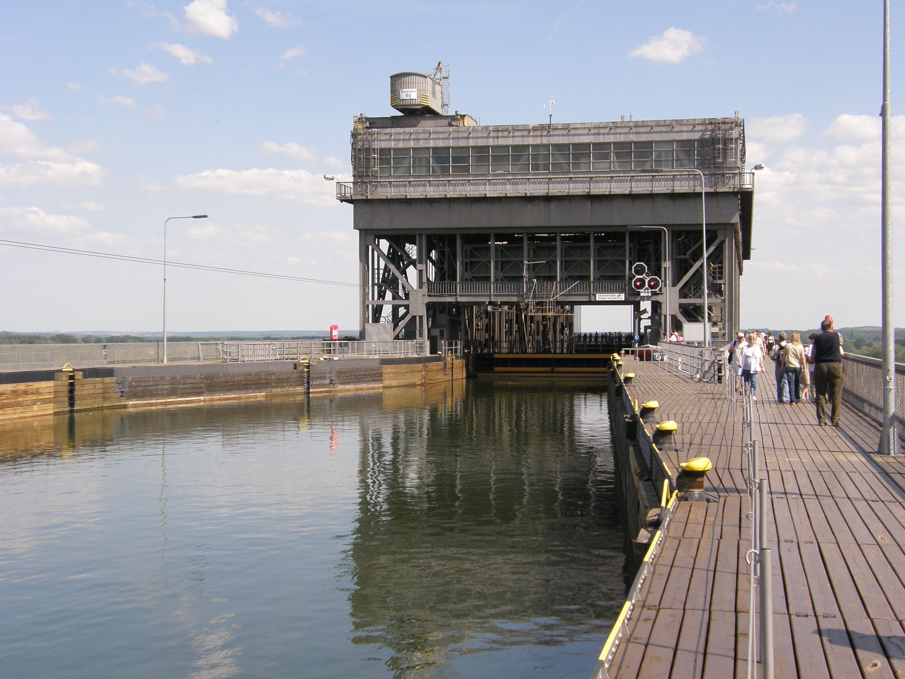 "wjazd" od strony Berlina