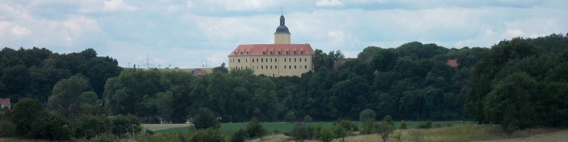 View of Hirschstein Castle (Meissen district, Saxony) from Neuseusslitz
