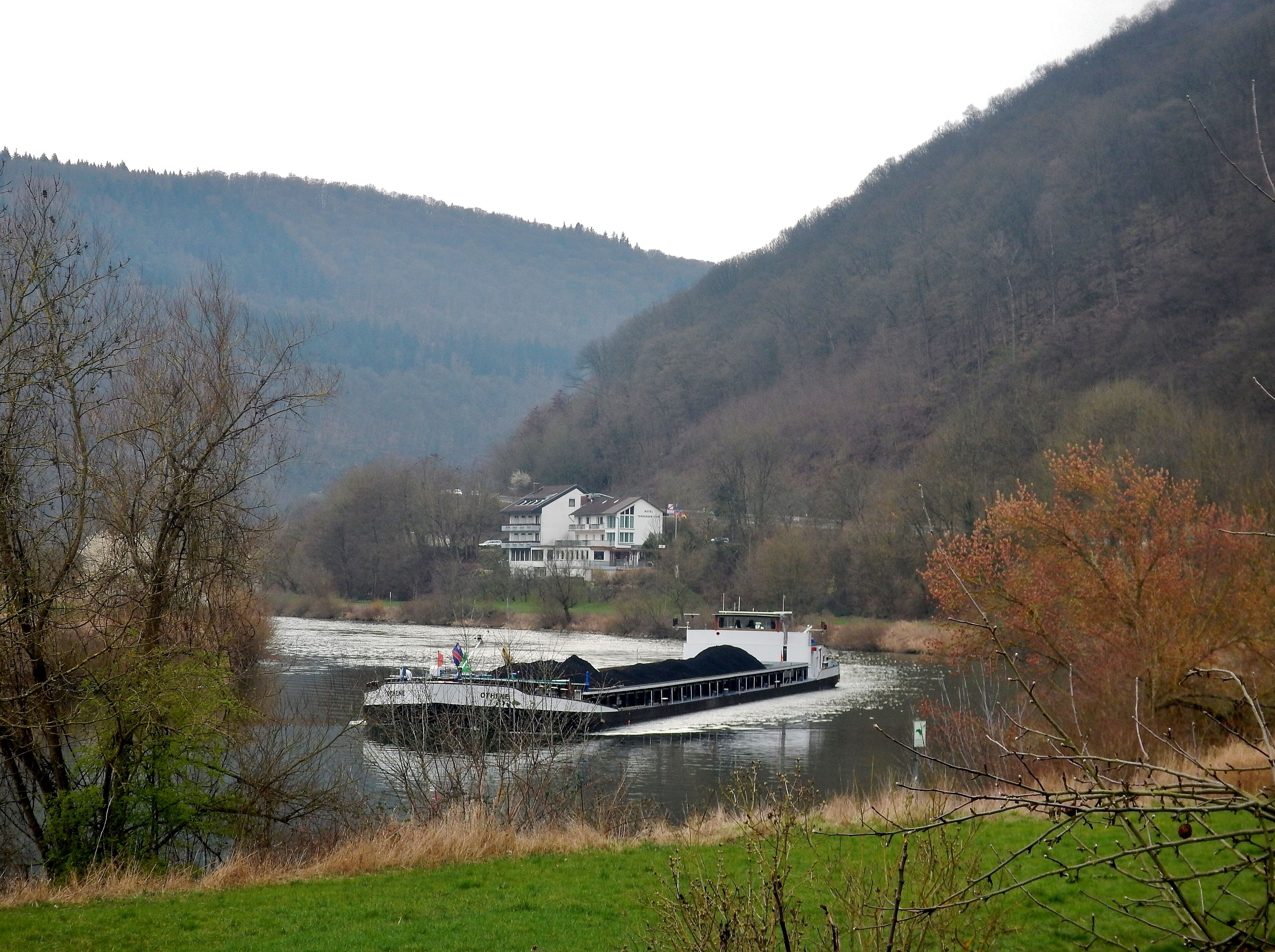 Beim 366 km langen Neckartalradweg: Hotel Terrassencafé Vierburgeneck