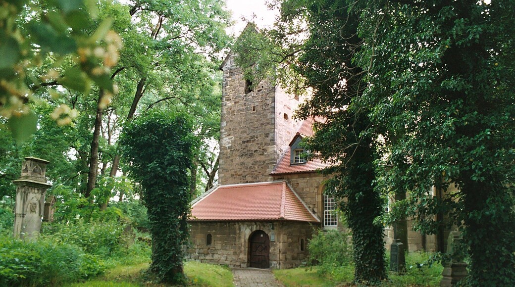 This is a picture of the Baudenkmal (cultural heritage monument) according to the Cultural Heritage Protection Law of Saxony-Anhalt with the ID
