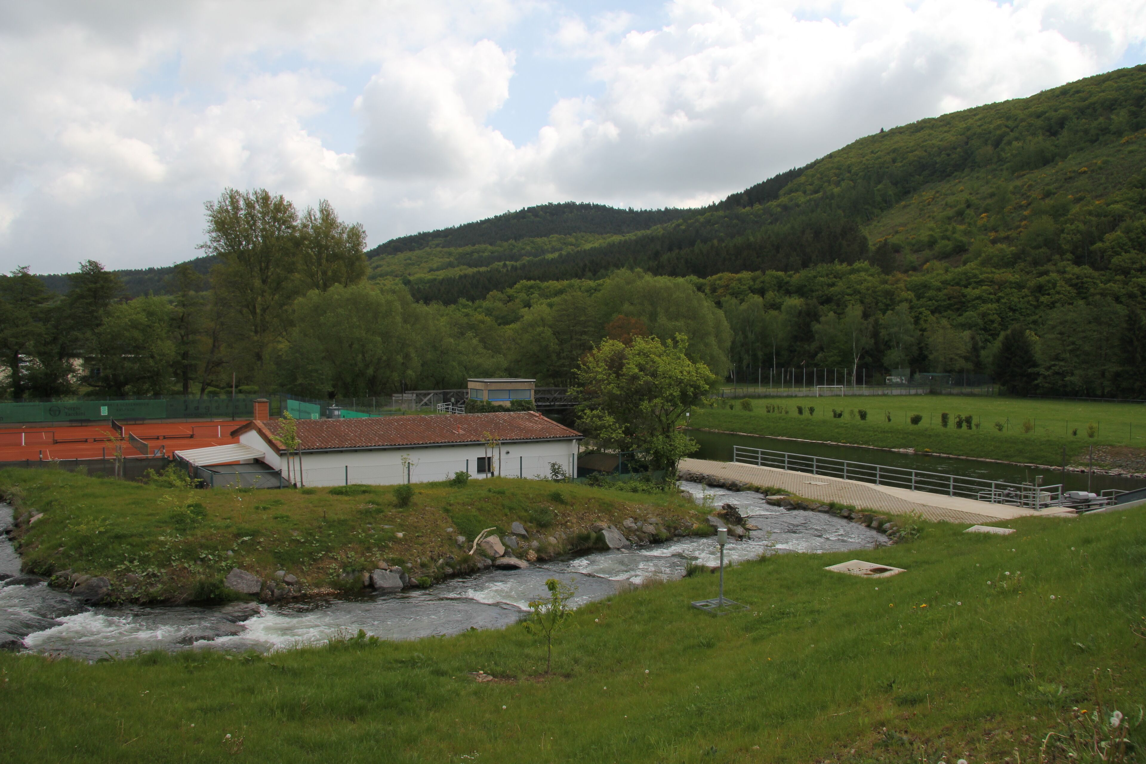 Fischtreppe/Umgehungsgerinne am Stausee Obermaubach, Kreuzau
