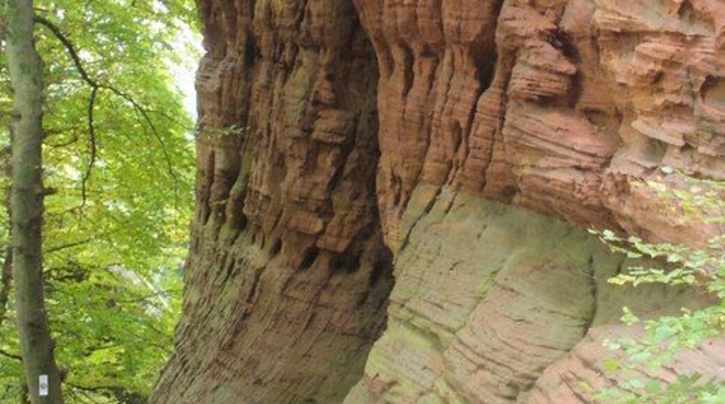 Eingang zur Genovevahoehle (Entrance to the Genoveva Cave)