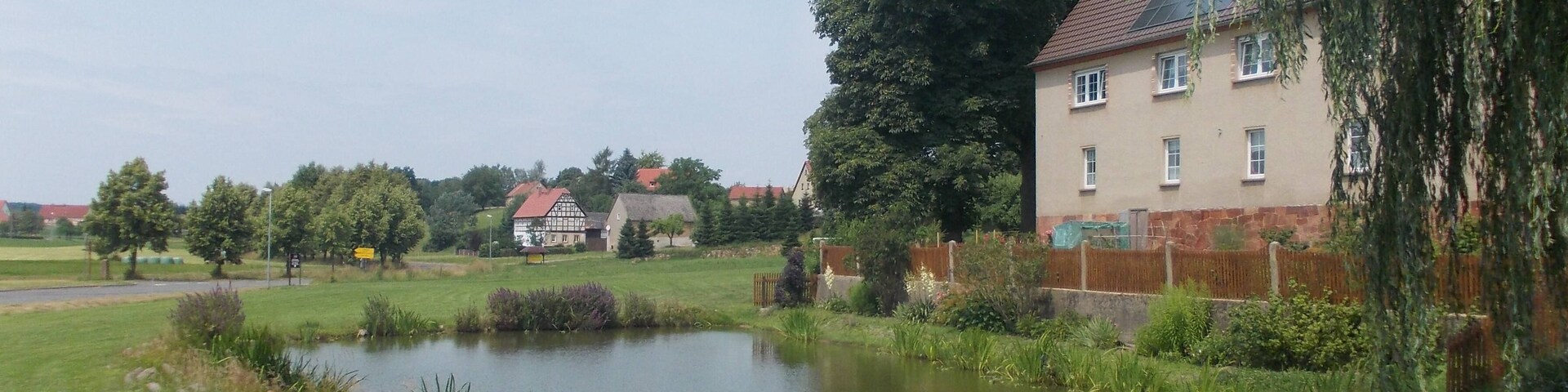 Pond in Linda (Kohren-Sahlis, Leipzig district, Saxony)