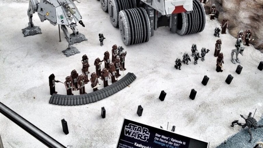 Battle of Kashyyyk, AT-AP and Turbo Tank, built with 10180 LEGO Bricks #KidsFun