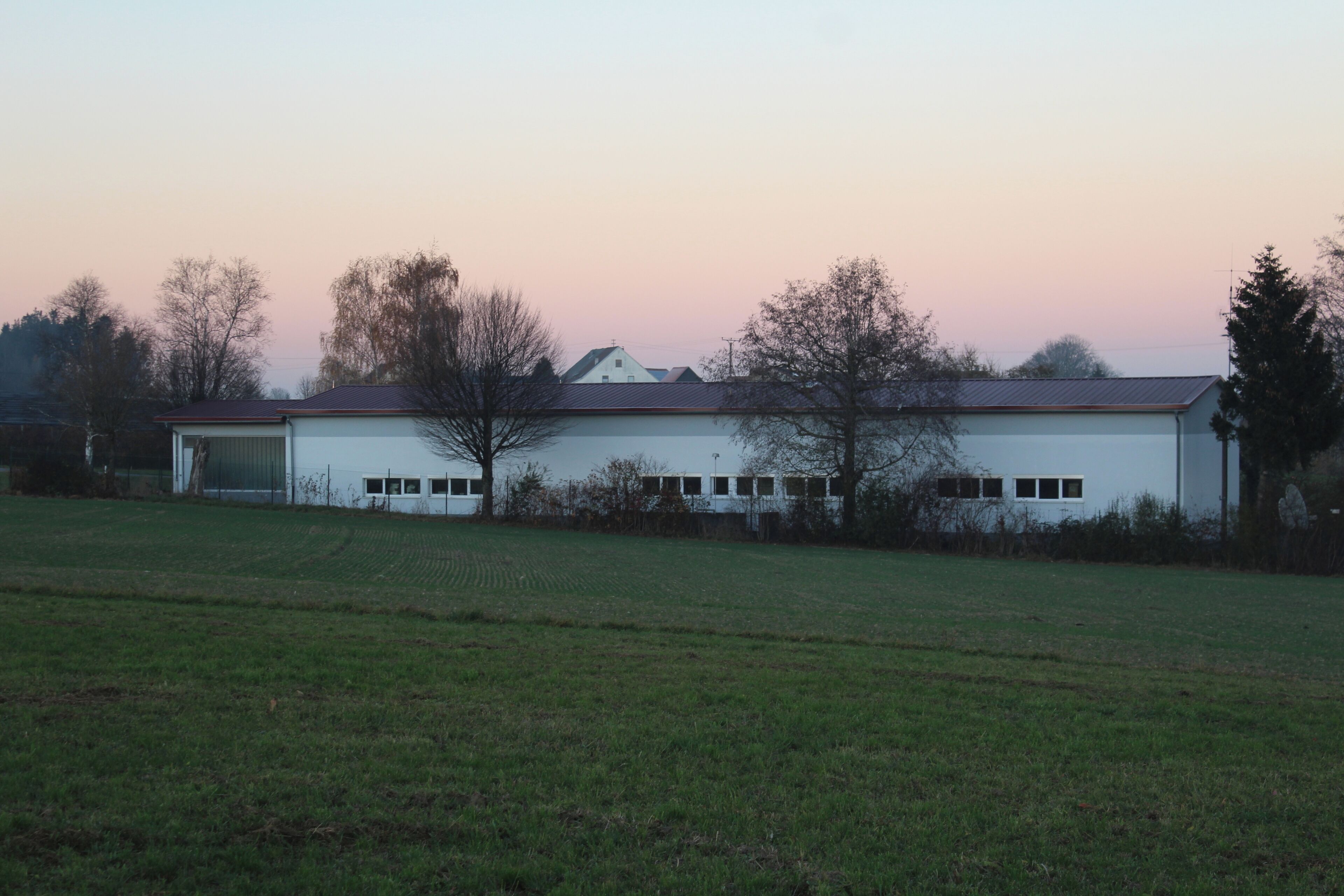 Sendegebäude des Mittelwellensenders Ravensburg-Horgenzell Camera location 47° 46′ 58.93″ N, 9° 31′ 14.53″ E View this and other nearby images on: OpenStreetMap - Google Earth 47.783035; 9.520704