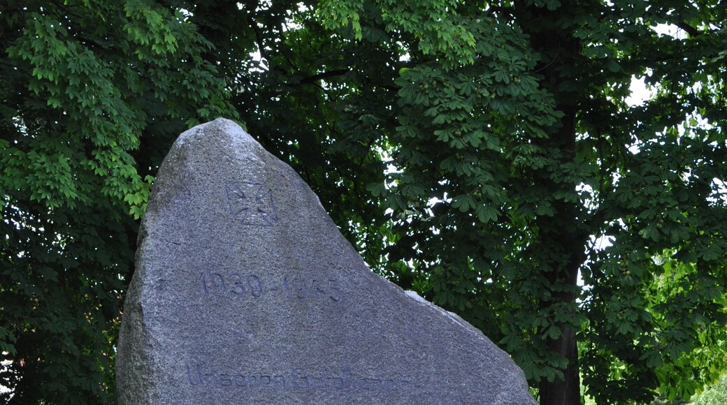 This is a photograph of an architectural monument. It is on the list of cultural monuments of Hemmoor, no. 35.202.200.004