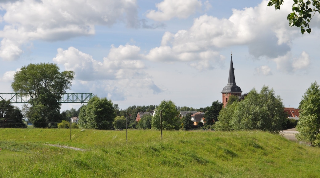 This is a photograph of an architectural monument. It is on the list of cultural monuments of Hemmoor, no. 35.202.200.053