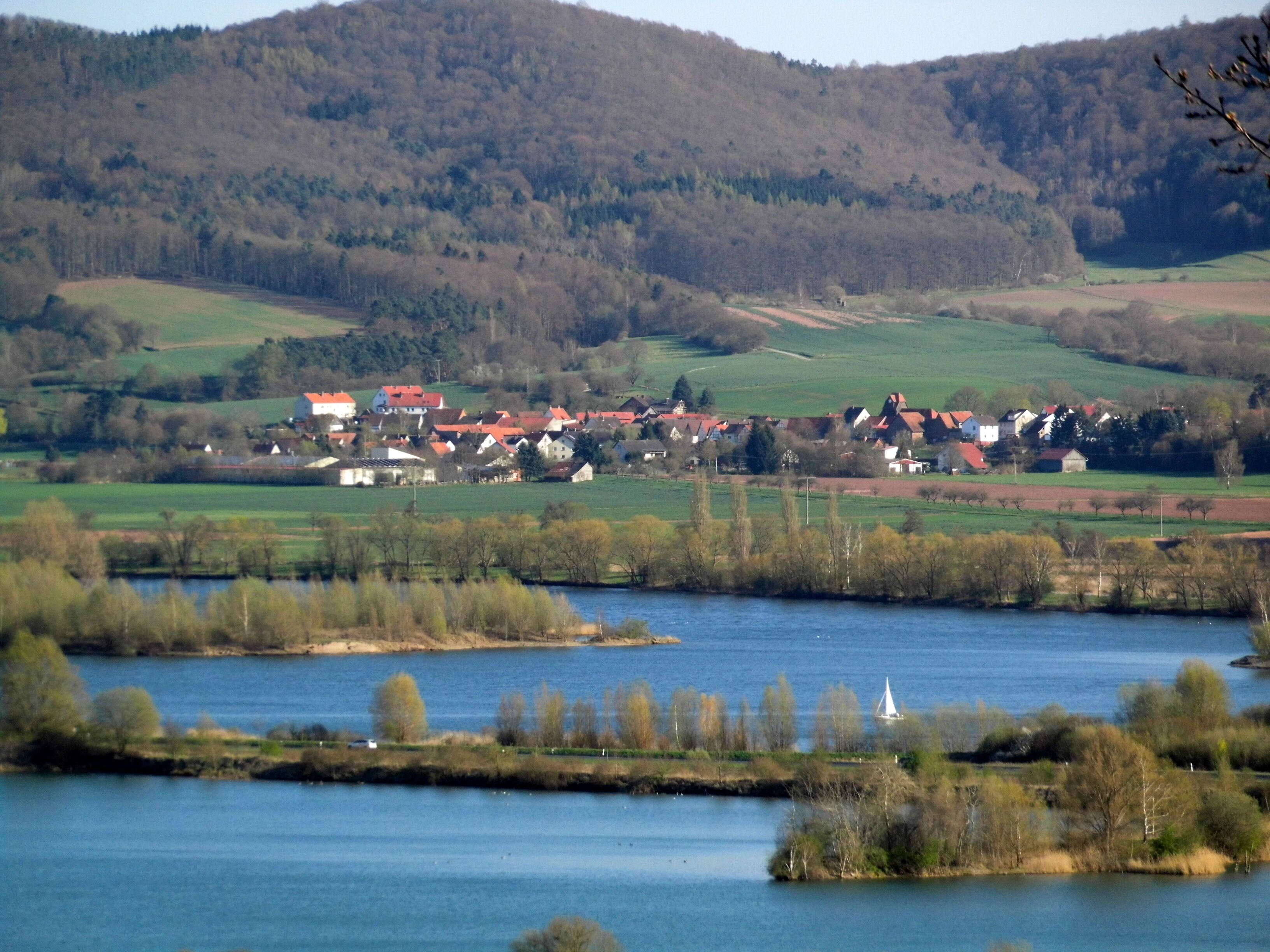 Blick vom Kochsberg über den Werratalsee nach Niederdünzebach - Meinhard-Grebendorf Kochsberg