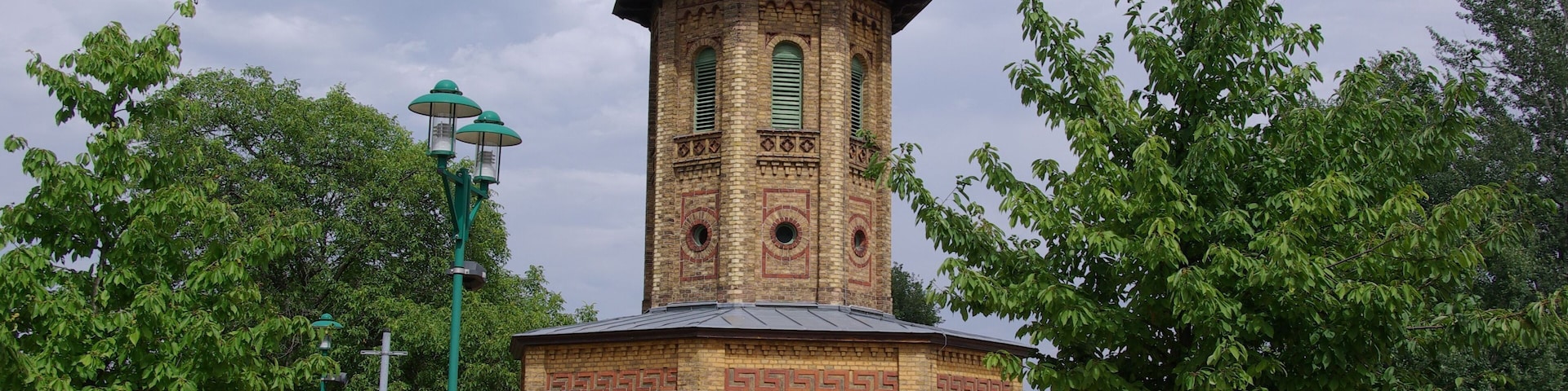Werder in Brandenburg. In dem Gebäude befindet sich das Ziegeleimuseum Glindow. Der Turm wurde für die Aufseher der Zeigelei gebaut. Das Gebäude steht unter Denkmalschutz.