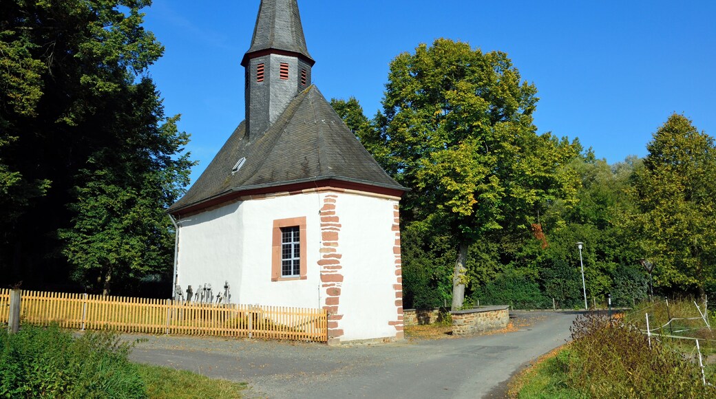 This is a picture of the hessian Kulturdenkmal (cultural monument) with the ID