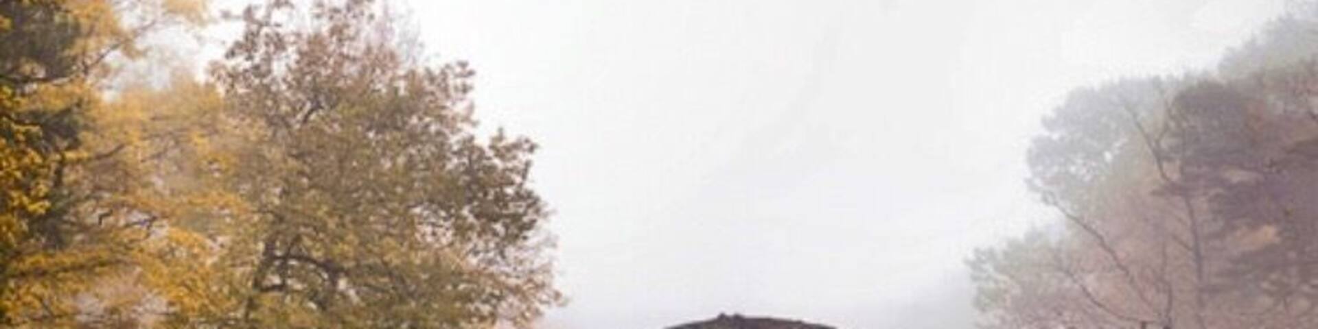 The Devil’s Bridge
(Rakotzbrücke) was built almost 150 years ago, back in 1860. Because of the unique construction accuracy, the bridge and its reflection merge into a perfect circle, regardless of the point of observation.
#kromlau #germany #devilsbridge #rakotz