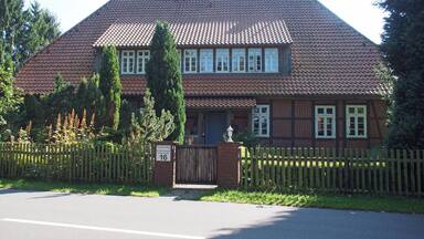 Bauernhaus in Fachwerkbauweise (von 1813) Loher Str.16, Dalle, Gemeinde Eschede, Landkreis Celle