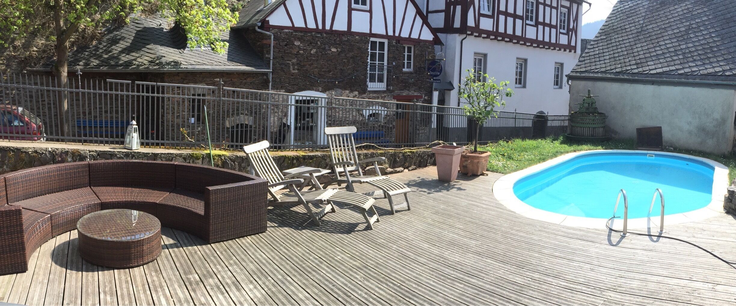 Garden with Little Swimmingpool at Springiersbacher Hof