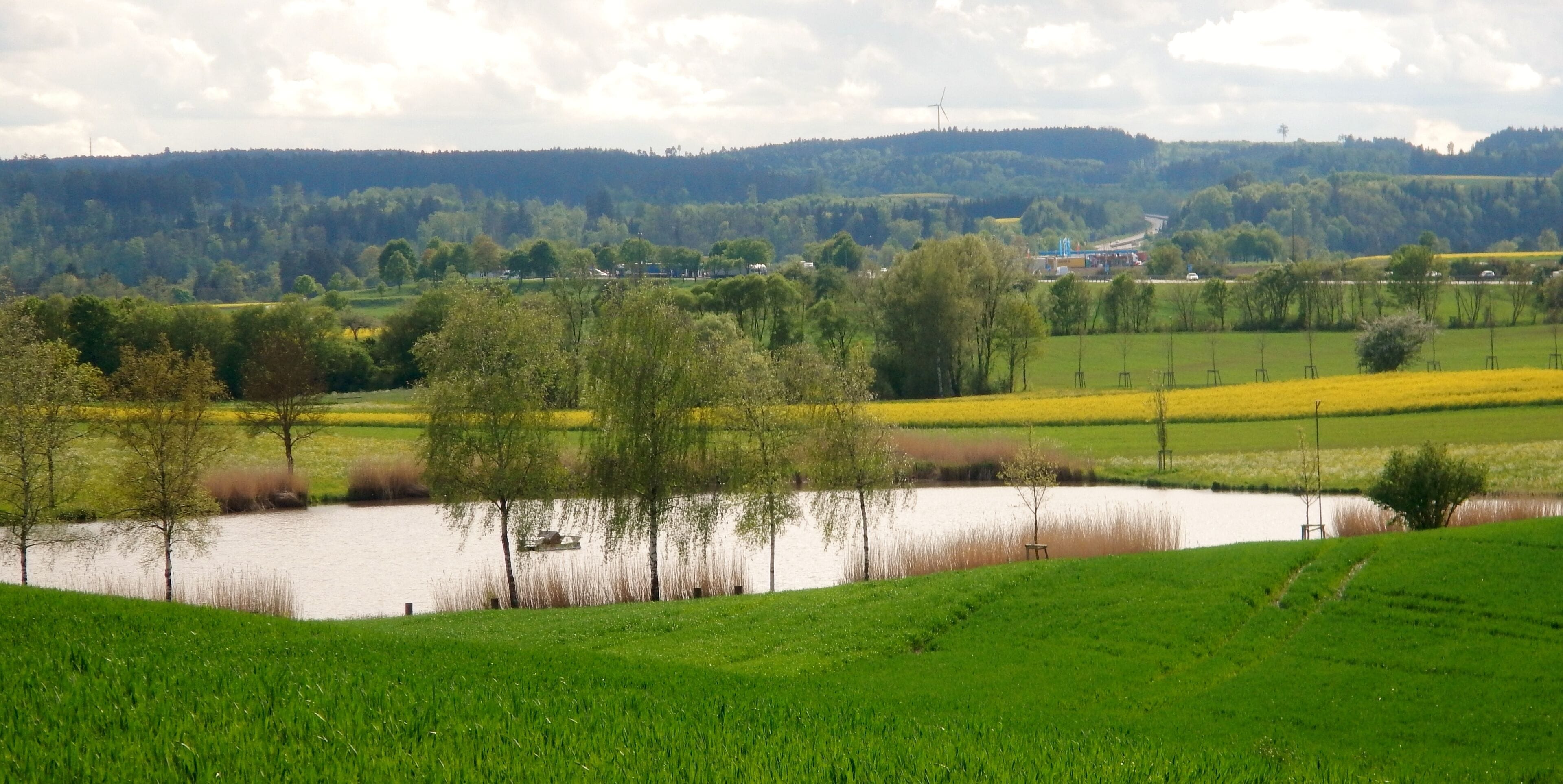 Blick auf Pappelsee und die BAB A81 Richtung Singen