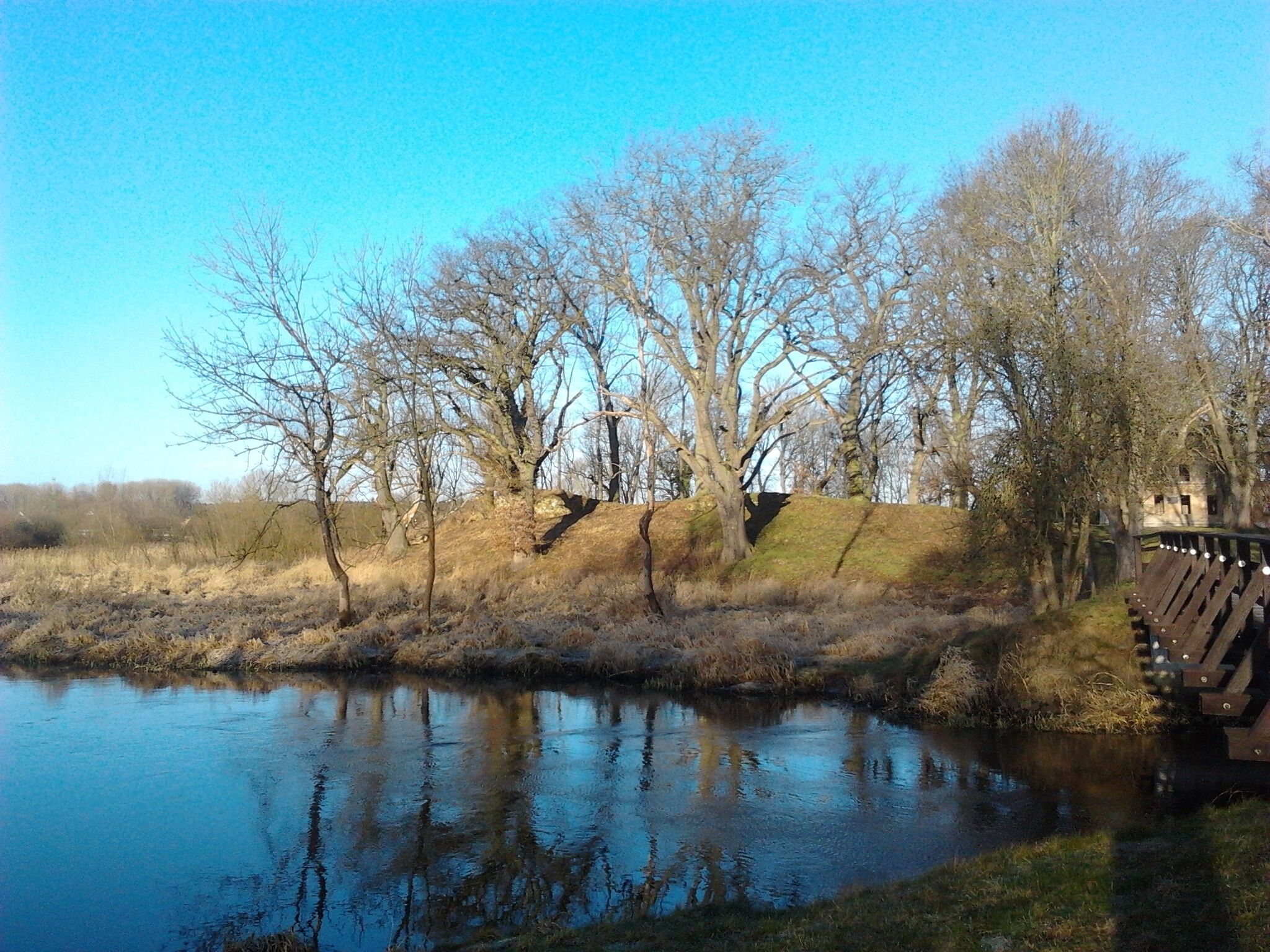 Haus Demmin, Südlicher Wall der Vorburg an der Tollense