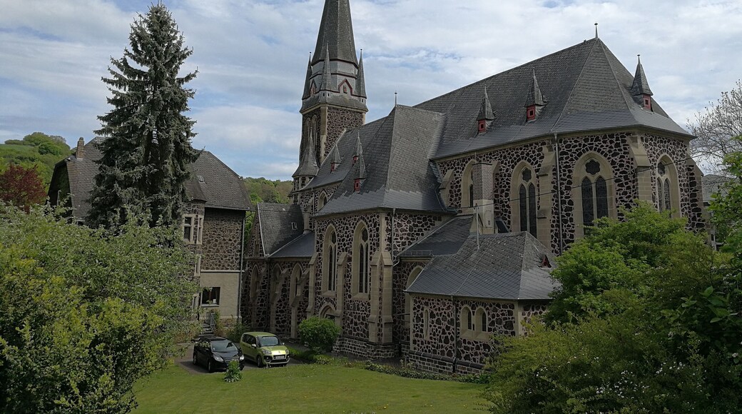 Katholische Kirche St. Johannes der. Täufer in Burgbrohl