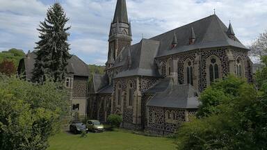 Katholische Kirche St. Johannes der. Täufer in Burgbrohl