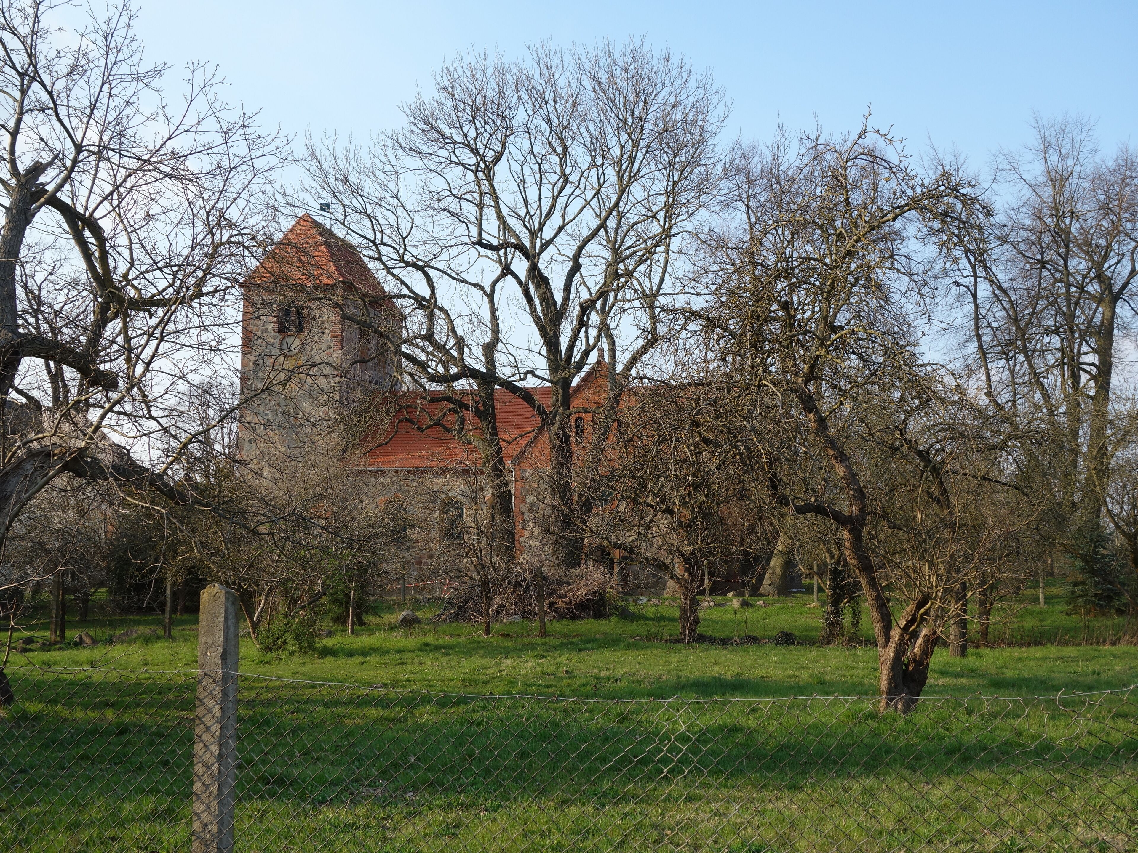 This is a picture of the Brandenburger Baudenkmal (cultural heritage monument) with the ID