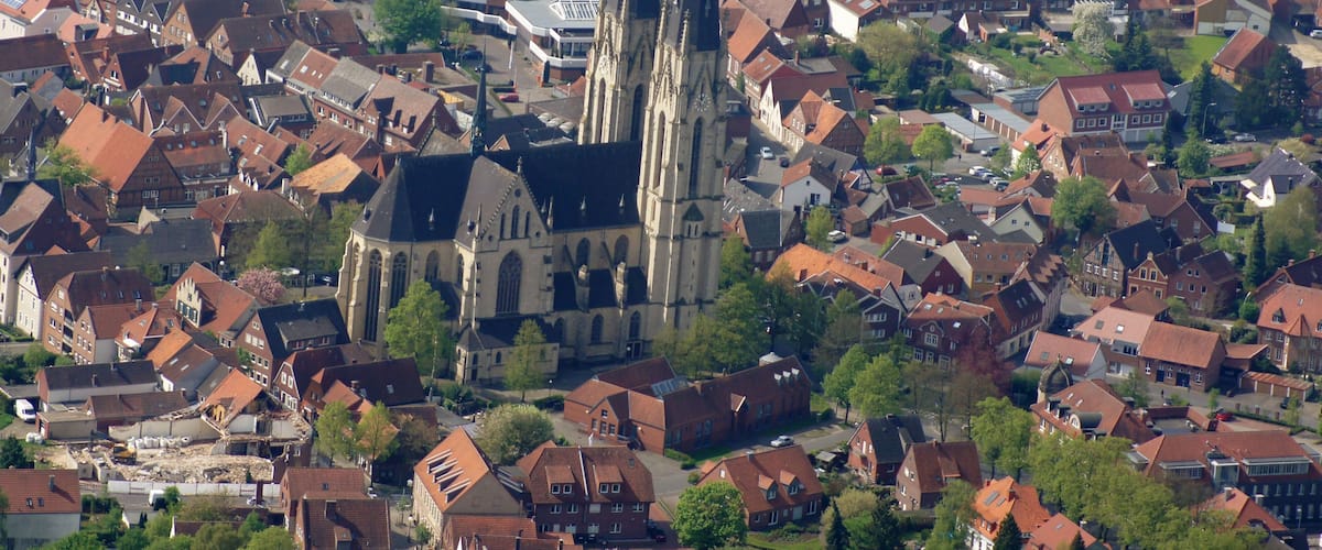 Die Aufnahme entstand wĂ€hrend des MĂŒnsterland-Fotoflugs am 12. April 2014. This file was uploaded with Commonist.