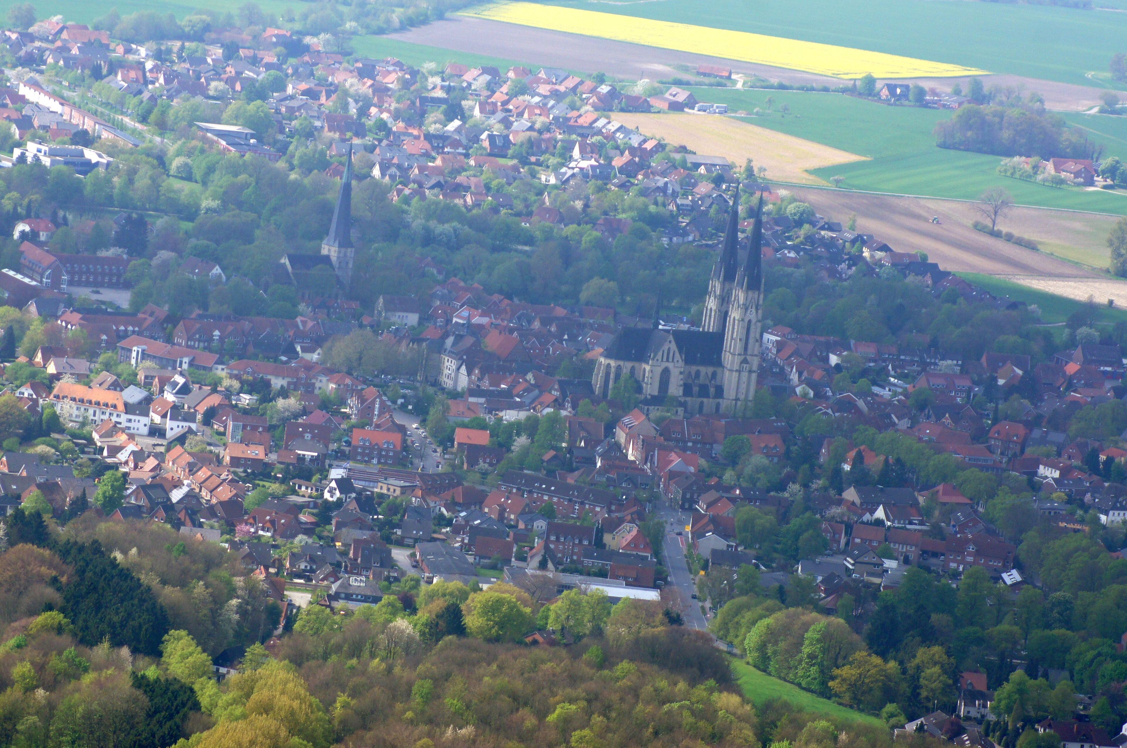 Die Aufnahme entstand während des Münsterland-Fotoflugs am 12. April 2014. This file was uploaded with Commonist.