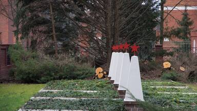 Beeskow in Brandenburg. Der Sowjetischer Ehrenfriedhof in Beeskow steht unter Denkmalschutz.