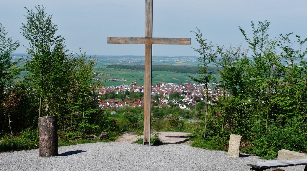 Andachtsplatz, Ort des Gedenkens und für Trauerfeiern, beim FriedWald in der Nähe von Hohenentringen