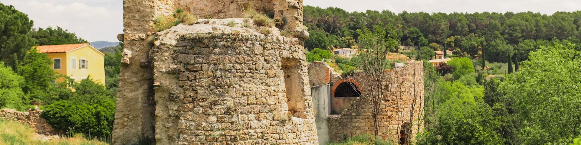 ruins of an castle in Salernes, France