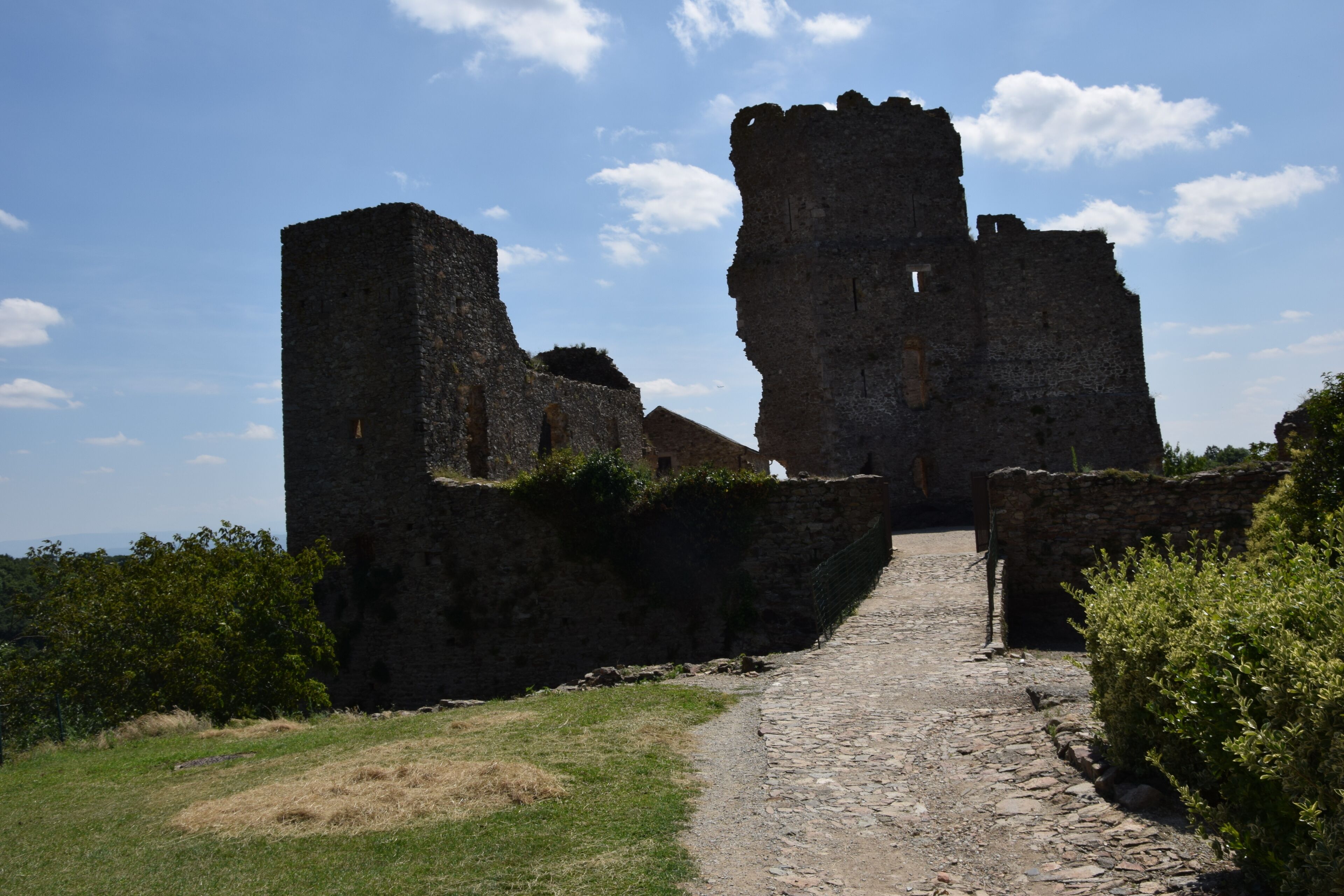 This building is indexed in the Base Mérimée, a database of architectural heritage maintained by the French Ministry of Culture, under the reference PA00102895 .