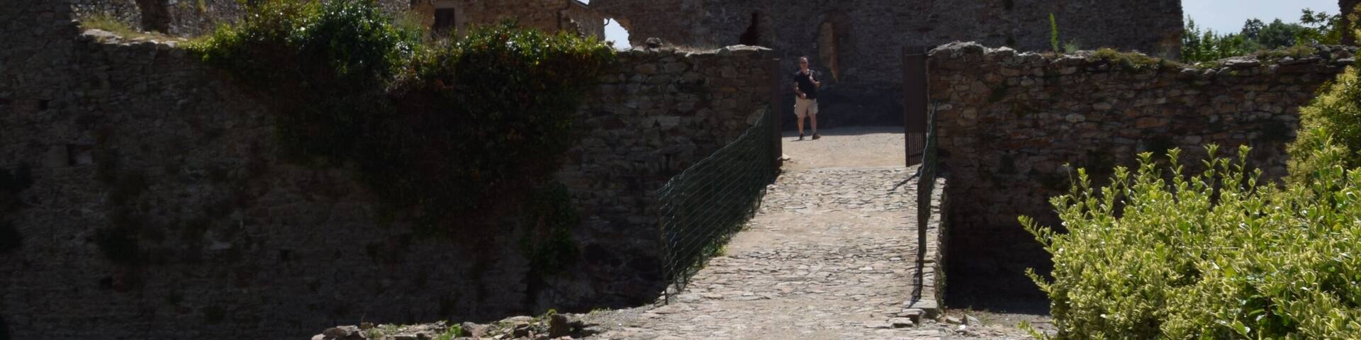This building is indexed in the Base Mérimée, a database of architectural heritage maintained by the French Ministry of Culture, under the reference PA00102895 .