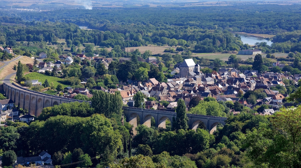 Saint-Satur aqueduct in the Loire valley