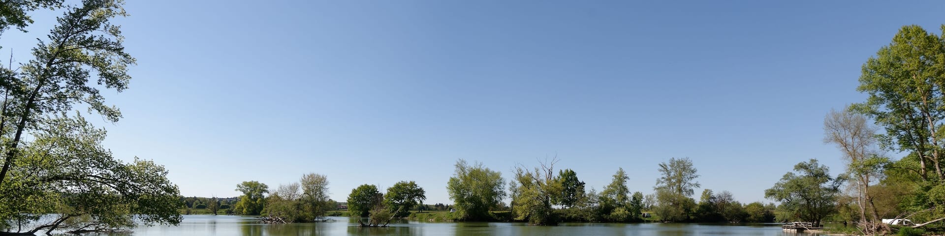 Espace naturel sensible de la boire des Carrés, le long de l'Allier, sur la commune de Saint-Rémy-en-Rollat.