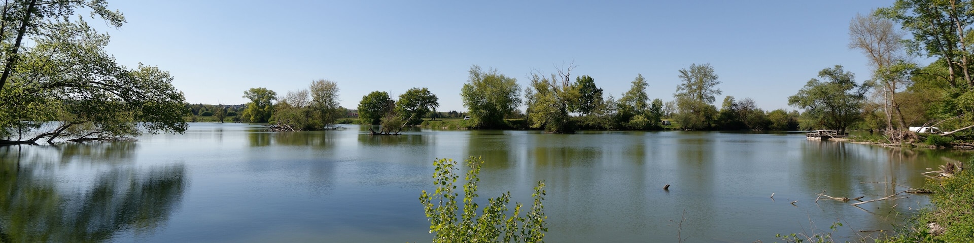 Espace naturel sensible de la boire des Carrés, le long de l'Allier, sur la commune de Saint-Rémy-en-Rollat.