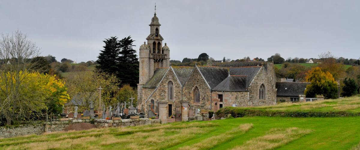 Eglise de Saint-Quay-Perros en Bretagne - France