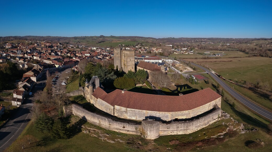 Excideuil (Dordogne - France) - Vue aérienne du château