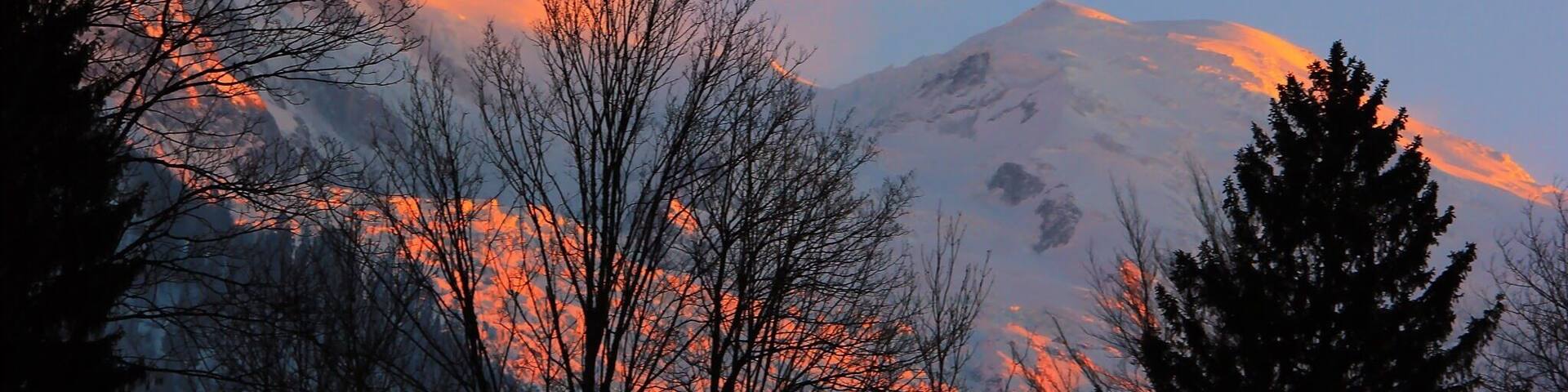 Fire on peaks - When the sun shone on the mountain peaks, I couldn't believe my lady luck that I got so lucky with my this trip. it worth all the hardship to remain in the cold for long hours. A seven day backpacking from Geneva to France Alps.
A life changing trip for me, after this trip, as it ended up at Birmingham City University for Fine Art Degree.
#France #snow #mountains #nature #hiking #nationalpark #travel #nature #sunset #Europe #red #greatoutdoors