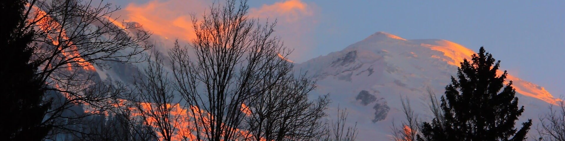 Fire on peaks - When the sun shone on the mountain peaks, I couldn't believe my lady luck that I got so lucky with my this trip. it worth all the hardship to remain in the cold for long hours. A seven day backpacking from Geneva to France Alps.
A life changing trip for me, after this trip, as it ended up at Birmingham City University for Fine Art Degree.
#France #snow #mountains #nature #hiking #nationalpark #travel #nature #sunset #Europe #red #greatoutdoors
