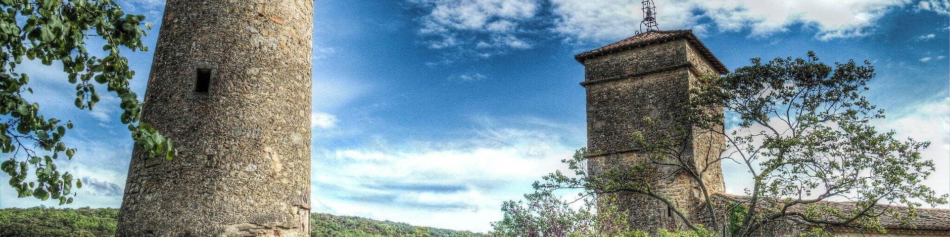 Les 2 tours à l'entrée des visiteurs du chateau