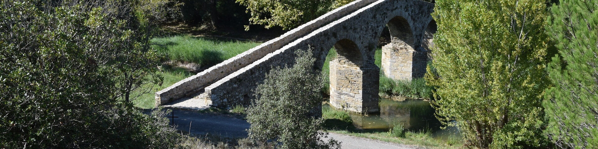 This building is indexed in the Base Mérimée, a database of architectural heritage maintained by the French Ministry of Culture, under the reference PA00102876 .