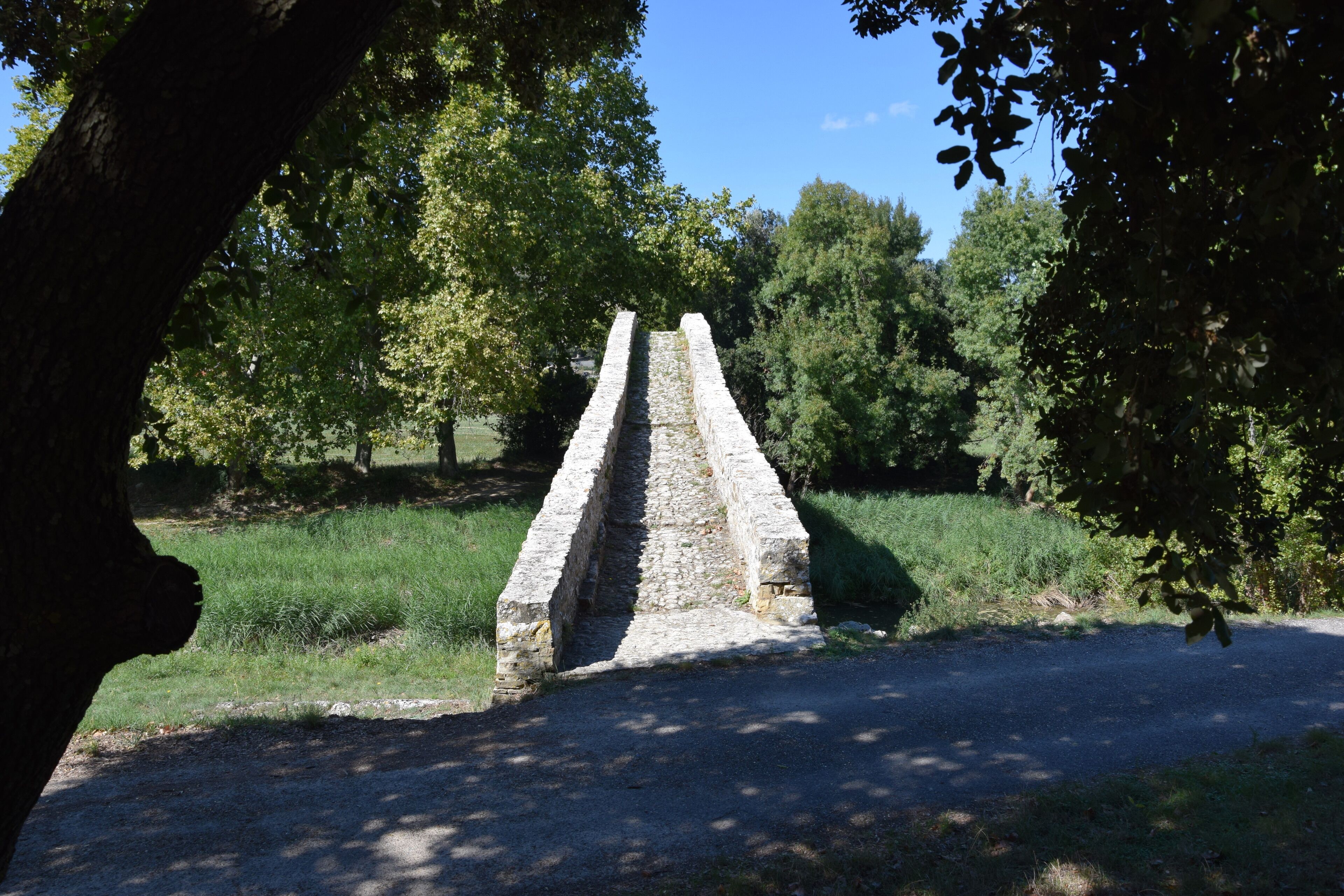 This building is indexed in the Base Mérimée, a database of architectural heritage maintained by the French Ministry of Culture, under the reference PA00102876 .