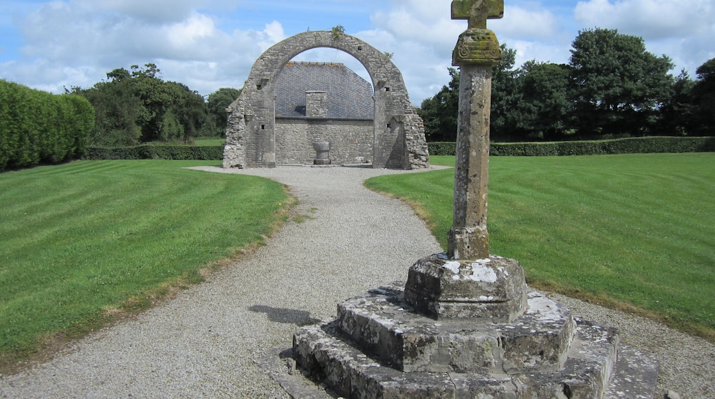 ancienne église de fr:Reigneville-Bocage, dont la sacristie sert de mairie