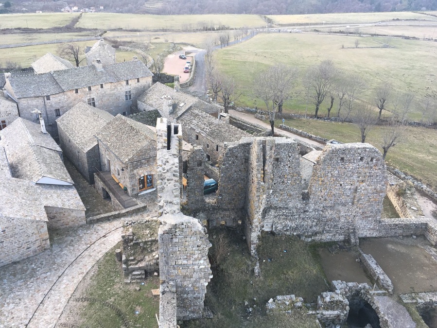 Les ruines du château