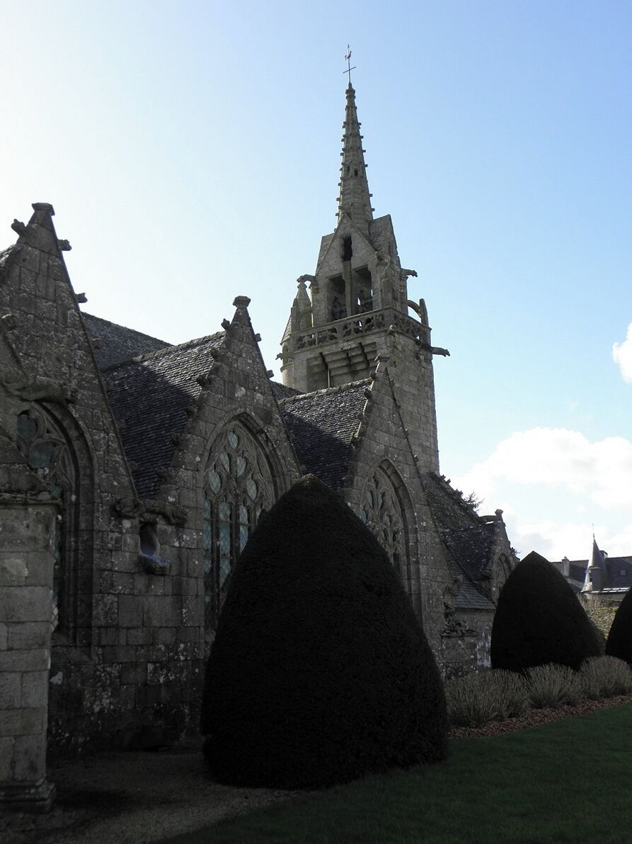 Église Saint-Yves de Plougonven (29).