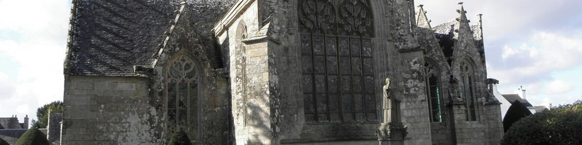Ăglise Saint-Yves de Plougonven (29).