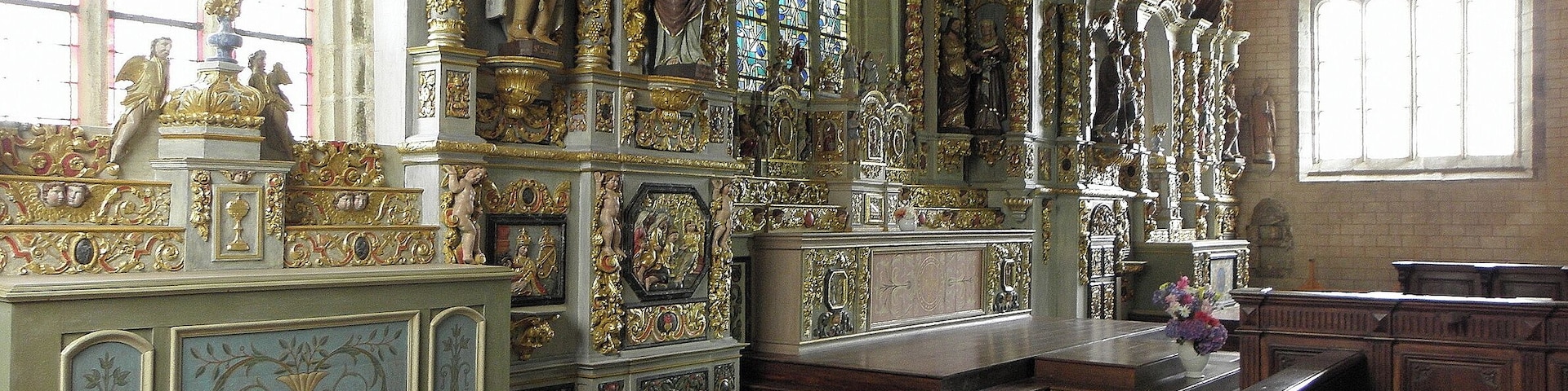 This building is classé au titre des Monuments Historiques. It is indexed in the Base Mérimée, a database of architectural heritage maintained by the French Ministry of Culture, under the reference PA00090196 .