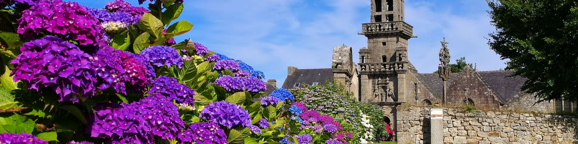 Plomodiern Sainte-Marie du Menez Hom in der Bretagne, Frankreich - Plomodiern Sainte-Marie du Menez Hom in Brittany