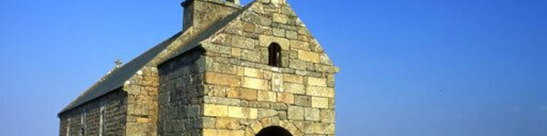 Description : Pédernec (22) - Le Menez Bré - Chapelle Saint Hervé Date : non déterminée Auteur : Ifernyen Source : Archives personnelles, scan d'aprÚs diapositive Statut : fr:GFDL Ifernyen