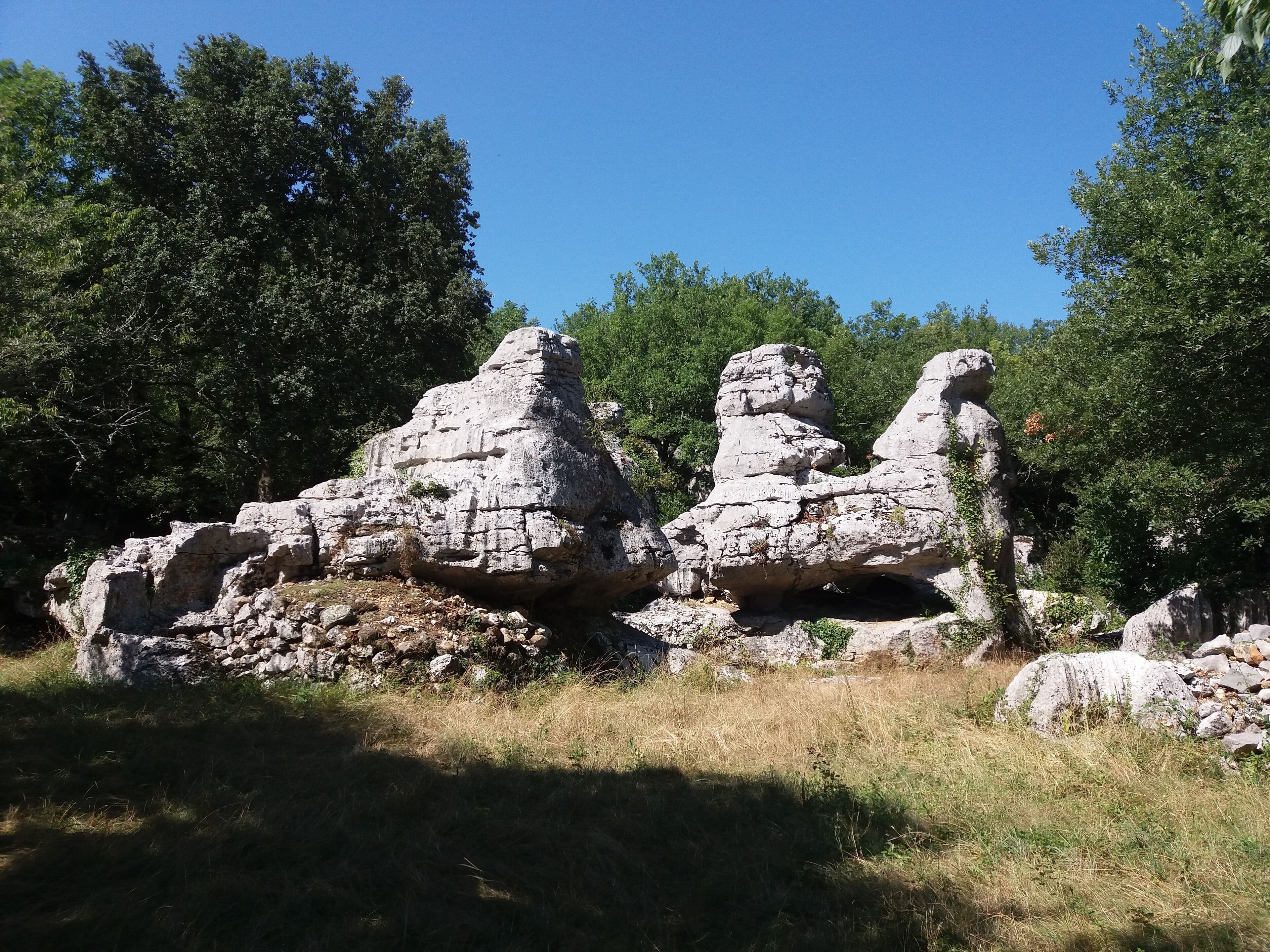Site du rocher des Curés.