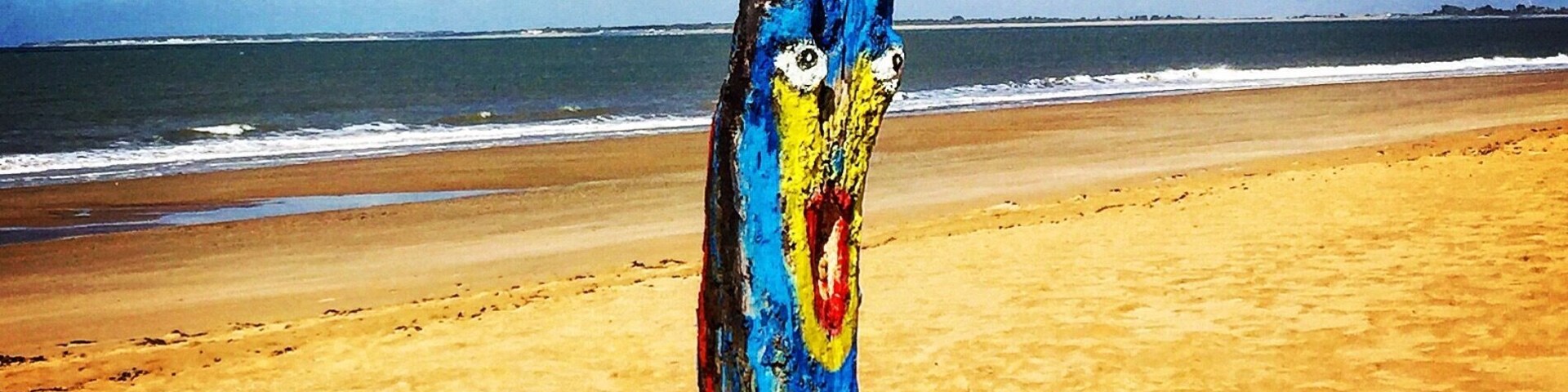 On a walk down the beach from La Faute sur Mer