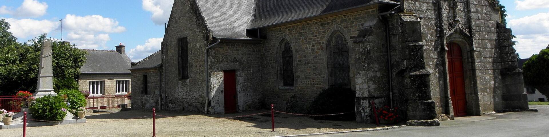 Église Saint-Aubert de La Chapelle-Saint-Aubert (35). Façade occidentale et flanc nord.